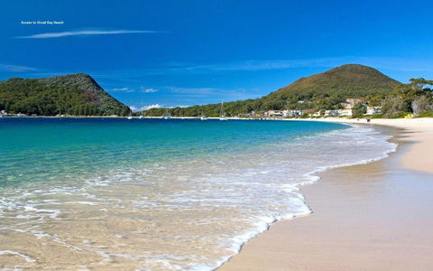 Perfect Coastal Getaway-Metres To Shoal Bay Beach - Melbourne Tourism 1