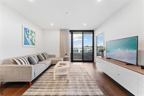 Perfect Location 1-Bed With Balcony, BBQ & Parking - Melbourne Tourism 0