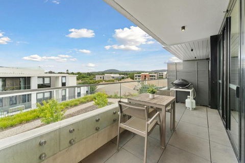 Perfect Location 1-Bed With Balcony, BBQ & Parking - Melbourne Tourism 3