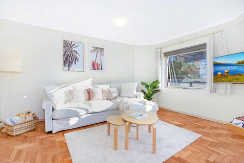 Perfect Manly Retreat, In The Heart Of Manly, Family & Couple Friendly Apartment With CAR SPOT - Melbourne Tourism 2