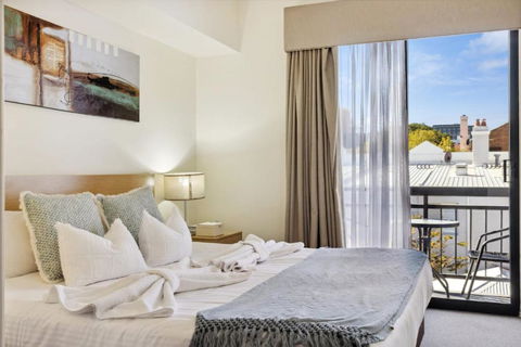 Perth City Corporate 1BRD - Melbourne Tourism 2