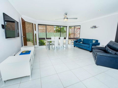 Pet Friendly Tomaree Rd 142 Shoal Bay - Melbourne Tourism 1