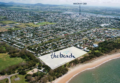 Petrie Beach Holiday Home - Melbourne Tourism 1