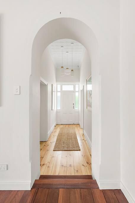 Piambong House - Melbourne Tourism 2