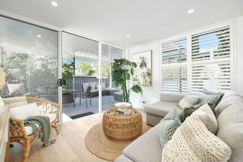 Pinas Place - Melbourne Tourism 3