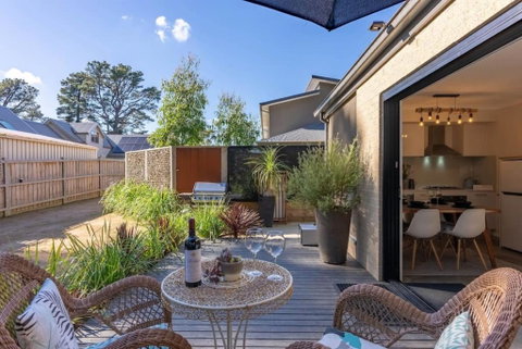 Pine Beach Guest House In The Heart Of Balnarring - Melbourne Tourism 0