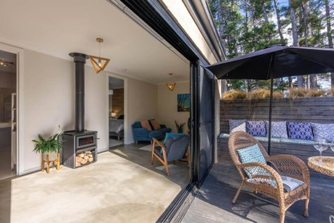 Pine Beach Guest House In The Heart Of Balnarring - Melbourne Tourism 1