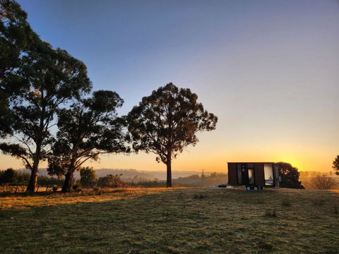 Pine Edge Heights By Tiny Away - Melbourne Tourism 1
