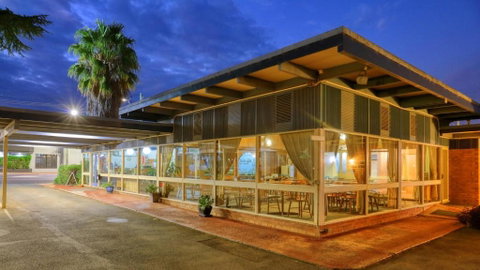 Plainsman Motel - Melbourne Tourism 3