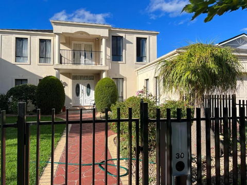 Pleasant Private Room In Taylors Lake Near Melbourne Airport - Melbourne Tourism 3