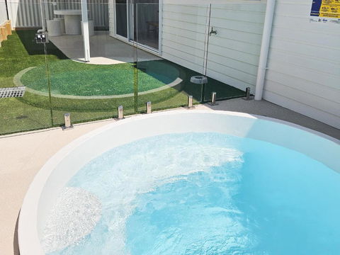 Plunge Pool, Walk To Beach, Olas Villa 5 - Melbourne Tourism 2