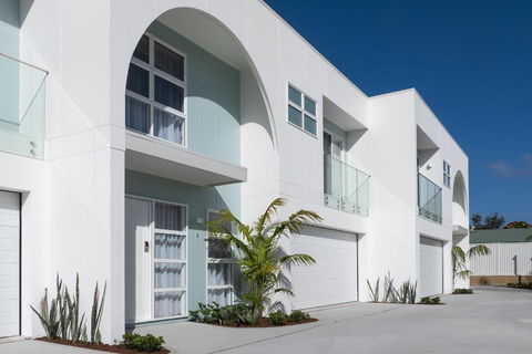 Plunge Pool, Walk To Beach, Olas Villa 5 - Melbourne Tourism 0