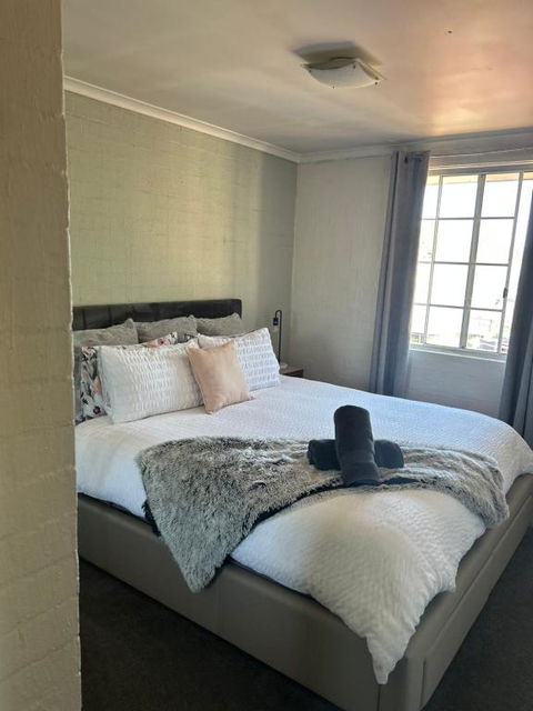 Plush 2 Bedroom Apartment Kingston - Melbourne Tourism 0