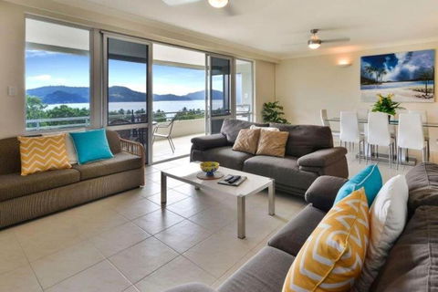 Poinciana Lodges - Ocean Views - Melbourne Tourism 2