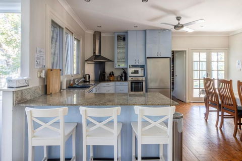 Pope Avenue Beach House - Melbourne Tourism 2