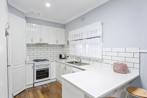 Portside Rest - Melbourne Tourism 2