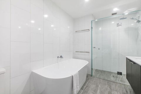 Penthouse On William - 4Br 3Bath - Sleeps 8 - Melbourne Tourism 2