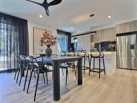 RAM, Alpine Getaways - Melbourne Tourism 0