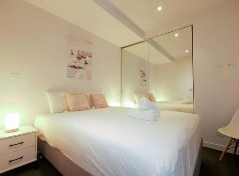 PR126-1 BR Comfy Stay Next To Station With FREE Parking - Melbourne Tourism 0