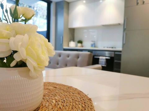 PR126-1 BR Comfy Stay Next To Station With FREE Parking - Melbourne Tourism 1