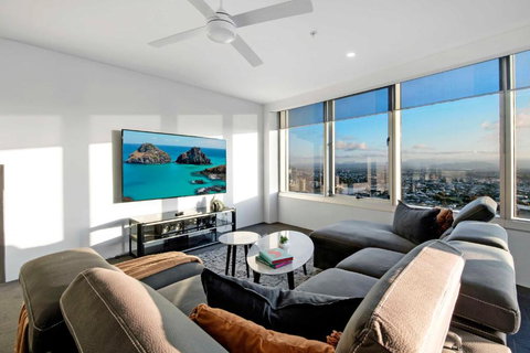 Q Tower Apartments In Surfers Paradise - From Level 3 - Self Contained & Privately Managed - Wow Stay - Melbourne Tourism 2
