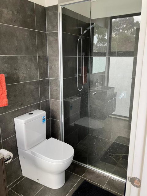 Private Room & Ensuite, In Shared Modern 2 Level Apartment - Full Use Of All Facilities - Melbourne Tourism 3