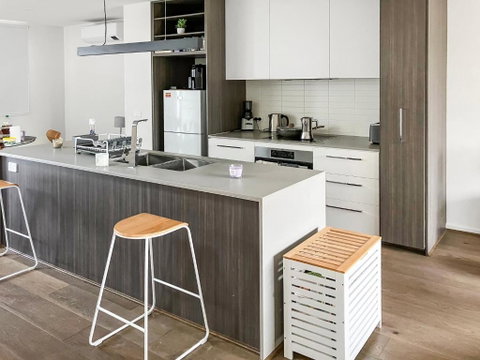 Private Room & Ensuite, In Shared Modern 2 Level Apartment - Full Use Of All Facilities - Melbourne Tourism 2
