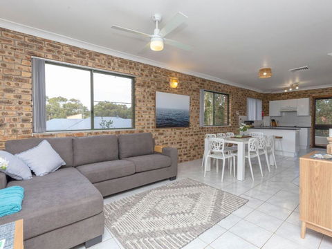 Prelude Penthouse Stroll To The Beach - Melbourne Tourism 2