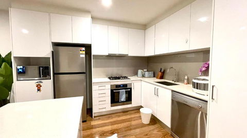 Preston Spacious 2BRM Apartment Free Parking Wi-Fi - Melbourne Tourism 3