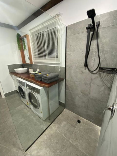 Preston Valley Country Cabin - Melbourne Tourism 1