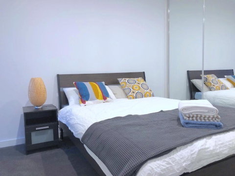 Pride Bentleigh Apartment With Private Garden - Melbourne Tourism 3