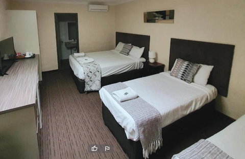 Prince Of Wales Hotel, Bunbury - Melbourne Tourism 2