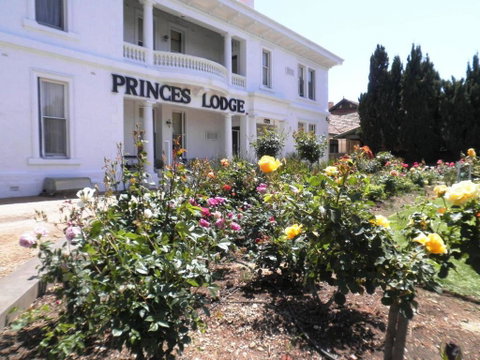 Princes Lodge Motel - Melbourne Tourism 0