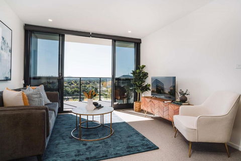 Pristine 2-Bed Apartment With Pool And BBQ - Melbourne Tourism 1