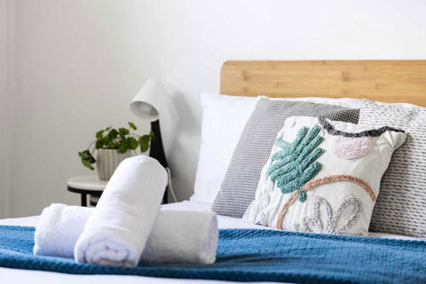 Private Double Room - Central Location At Ryde - Shared Bathroom - Melbourne Tourism 1