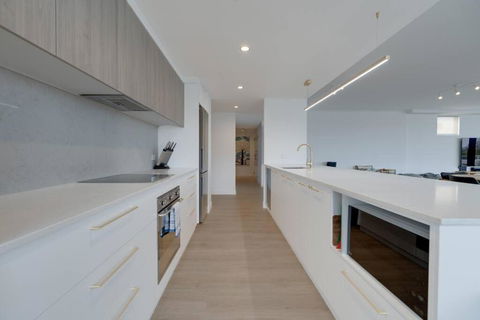 Private Rooftop Beachside 3-Bed Apt With Pool - Melbourne Tourism 2