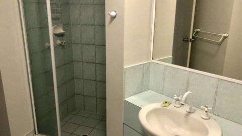 Pumicestone Apartments Unit 4 - Melbourne Tourism 3