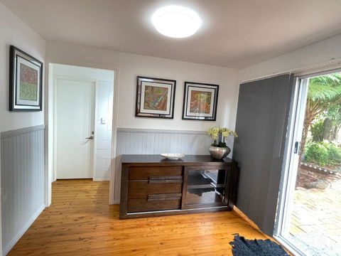 Quiet, Cozy And Calm 3 Bedroom House. - Melbourne Tourism 1