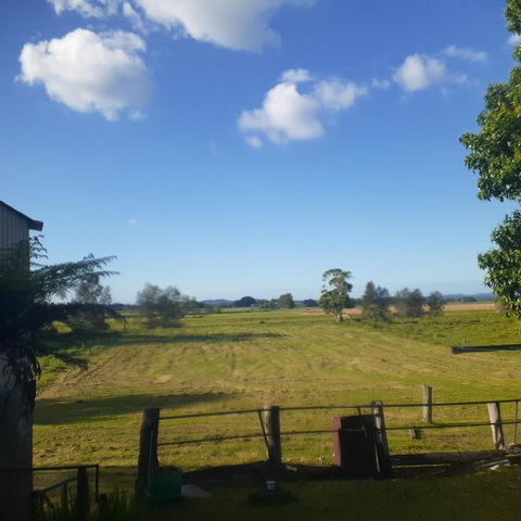 QUIET PROPERTY BY THE RIVER - Melbourne Tourism 1