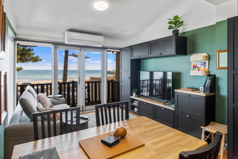 Rawsons Shack Beachfront Unit Suits Single Or Couple - Melbourne Tourism 1