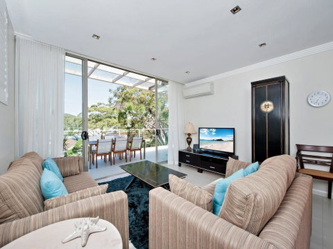 Aura Unit 12 - Shoal Bay - Melbourne Tourism 2