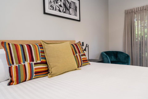 AVENUE MOTEL APARTMENTS - Melbourne Tourism 0