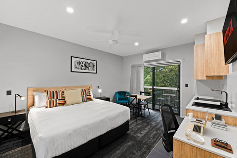 AVENUE MOTEL APARTMENTS - Melbourne Tourism 1