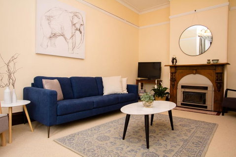 Avoca House - Circa 1900 Gorgeous Federation Home - Melbourne Tourism 3