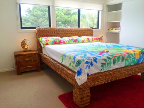 Award Winning Beach Front Retreat - Melbourne Tourism 1