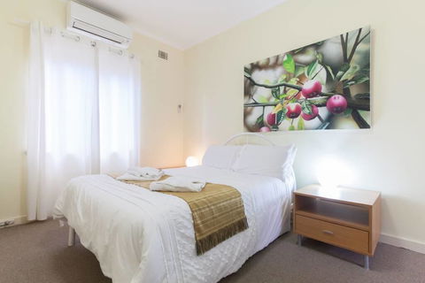 B5 Close To Nedlands, Cafes, Swan River, SCGH & UWA - Melbourne Tourism 1