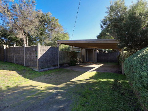 Back Beach Hideaway - Melbourne Tourism 0