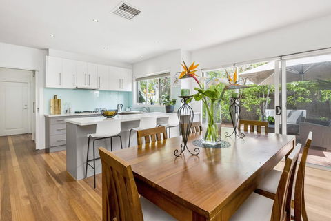 BANGALOW - MORNINGTON - Melbourne Tourism 1