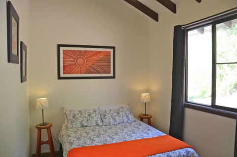 Barrels Beach House, 28 Dulconghi Street - Melbourne Tourism 2