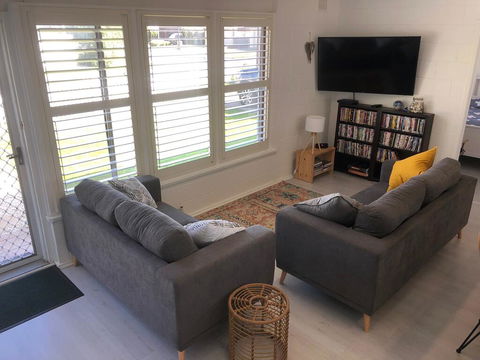 Bay Breeze Cottage - Melbourne Tourism 3